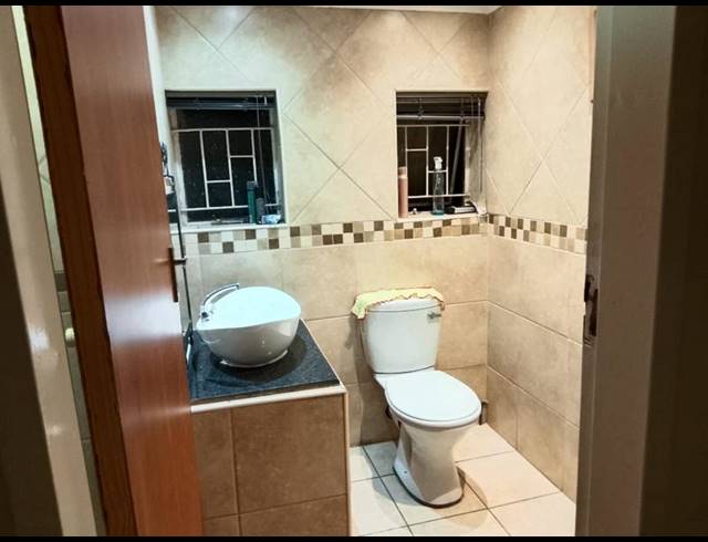 4 BEDROOM HOUSE FOR SALE IN VANDERBIJLPARK SW 1